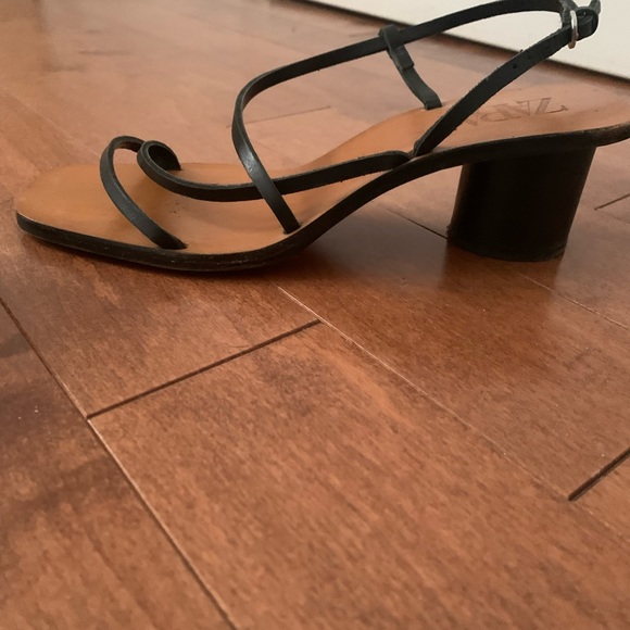 Black Zara sandales leather - Picture 3 of 8